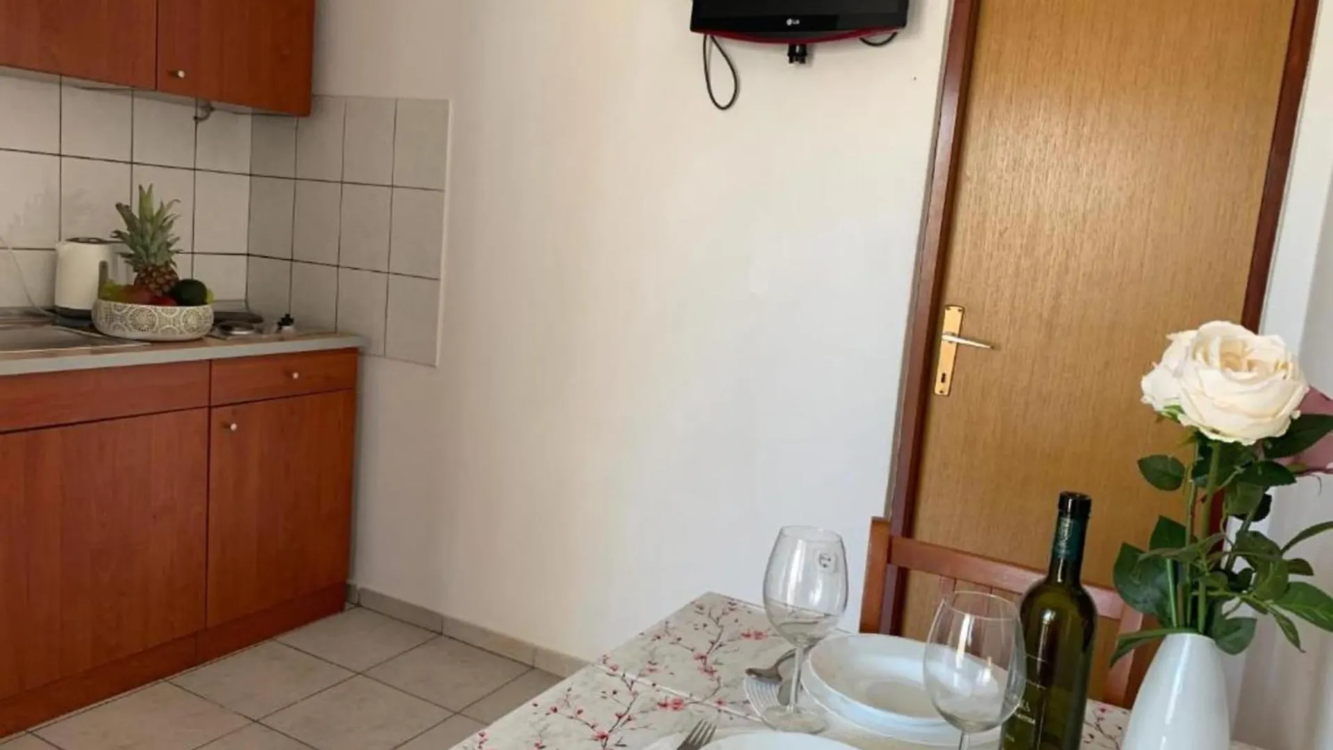 Apartments Fortuna - Studio Apartment With Balcony ビオグラード・ナ・モル